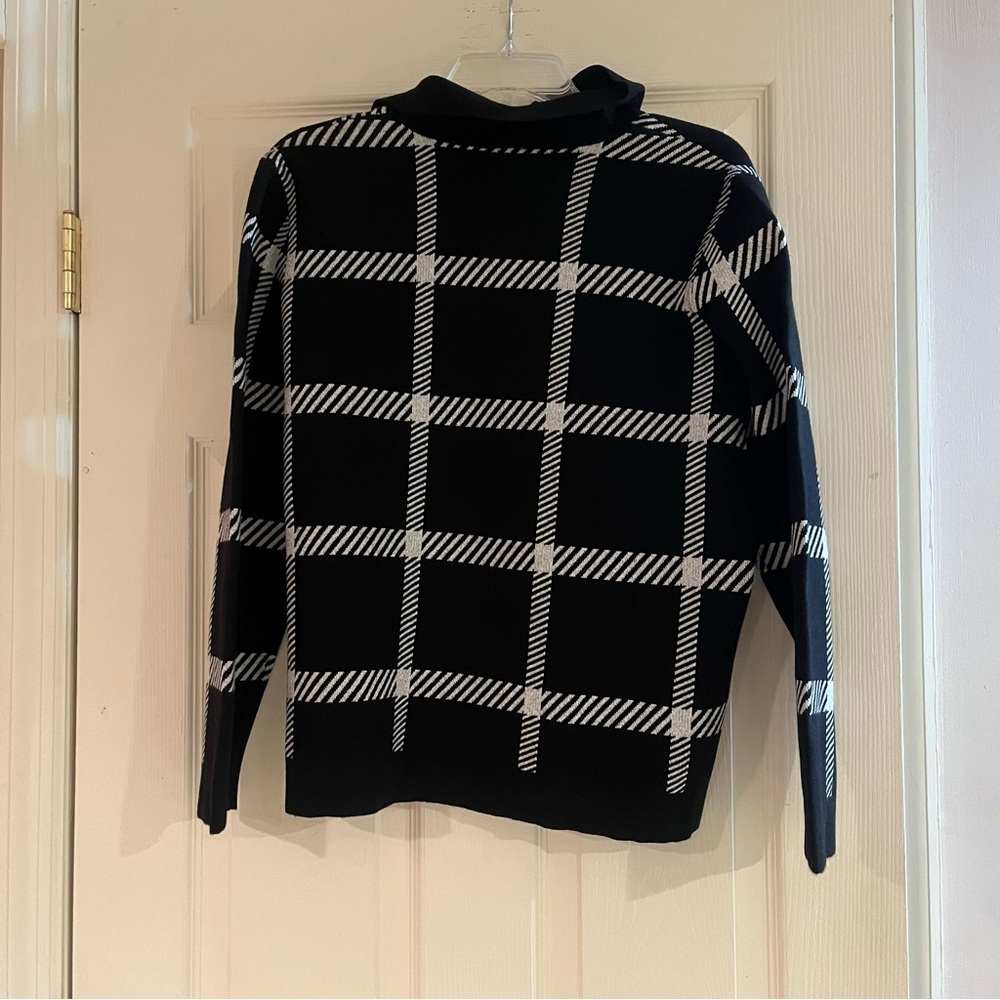 Women’s Anne Klein Black/Ivory Sweater Zip Up Size Large NWT - Picture 3 of 4